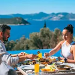 The Luxury Shelters Guest house 3*