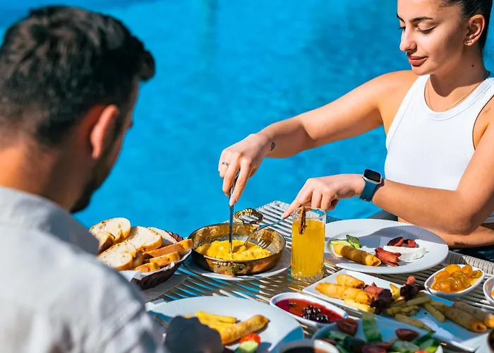 ゲストハウス The Luxury Shelters カシュ