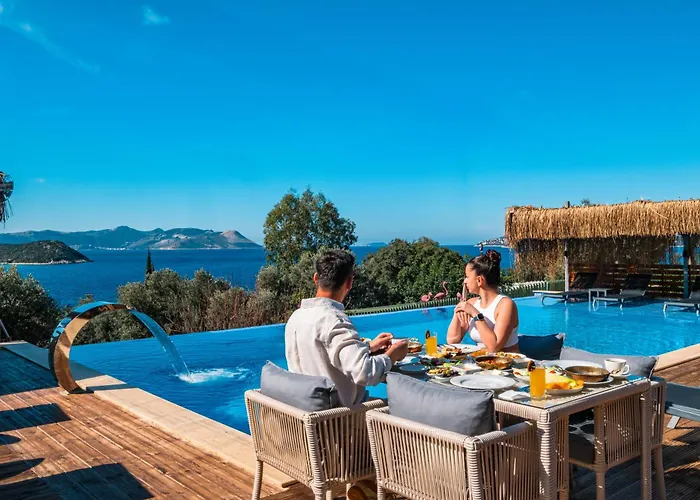 The Luxury Shelters カシュ