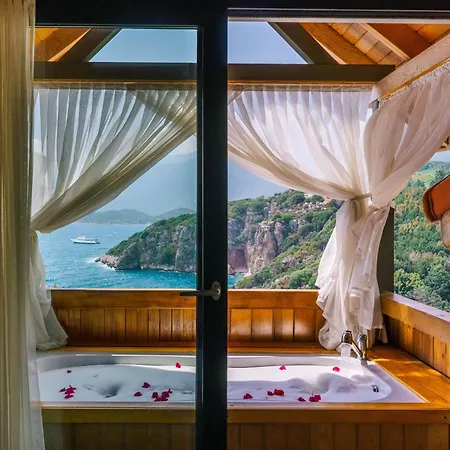 Otel The Luxury Shelters