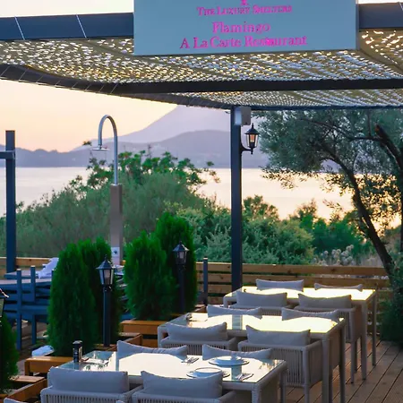 Otel The Luxury Shelters