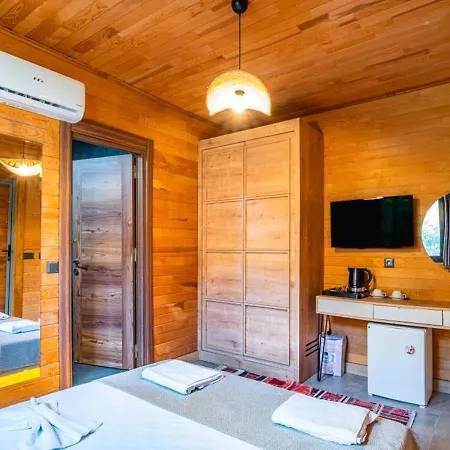 The Luxury Shelters Konukevi 3*