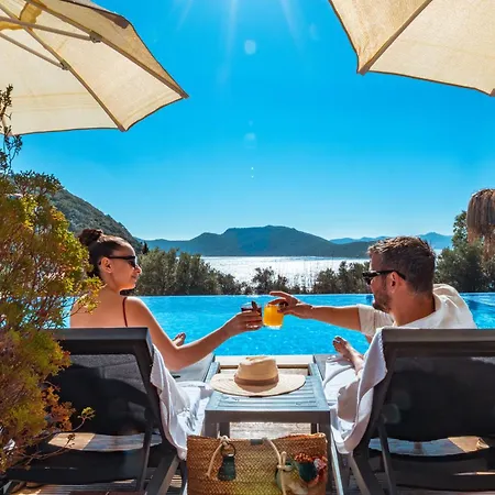 The Luxury Shelters Konukevi 3*